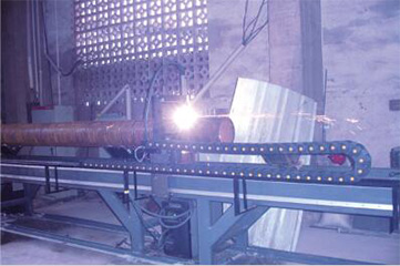 滬工CNCG系列輕型數(shù)控相貫線(xiàn)切割機(jī)